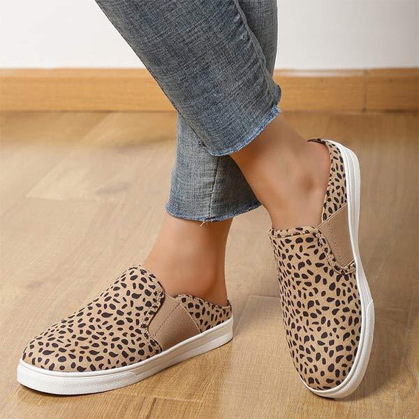 Women's Round-Toe Elastic-Fit Leopard Print Canvas Shoes 26690684C