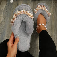 Women's Pearl Floral Toe-Loop Furry Slippers 96530061C