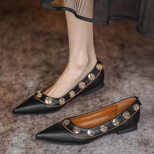 Women's Retro Fashion Rivet Pointed Toe Flat Shoes 92204618S