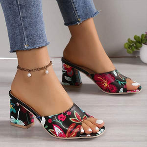 Women's Chunky Heel Peep Toe Sandals 05629647C