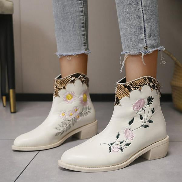 Women's Retro Embroidered Chunk Heel Ankle Boots 93076640S