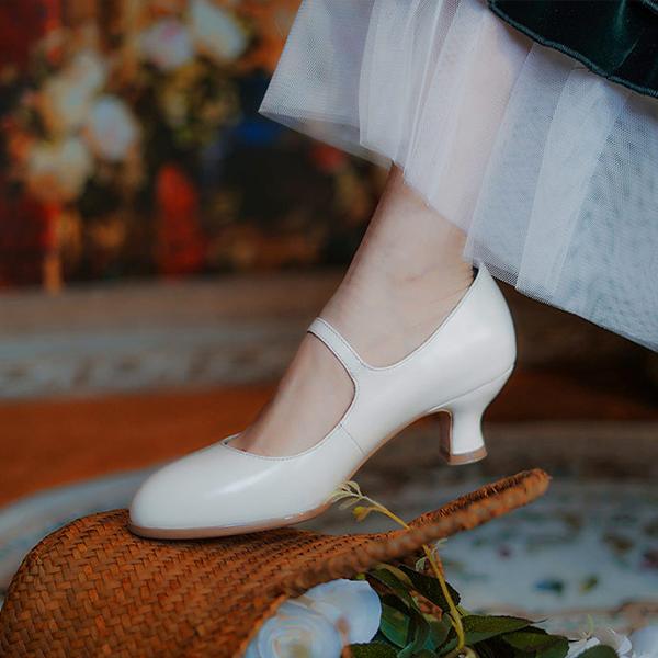 Women's Retro White Elegant Low Heel Mary Jane 38454938C