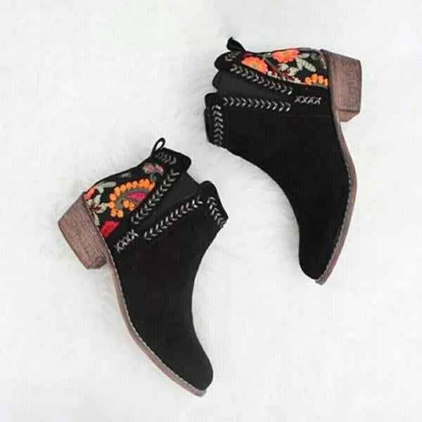 Women's Vintage Flower Embroidered Chunky Heel Booties 65107596S