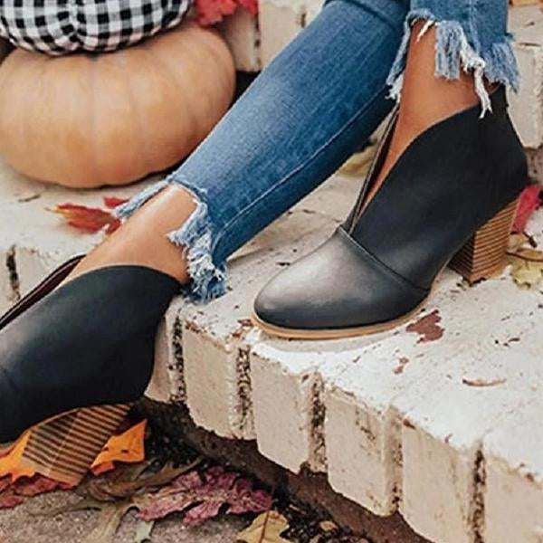 Women's Fashion Slip On Pointed Toe Retro Boots 45132373C