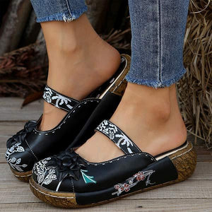 Women's Thick-Sole Flat Flower Jelly Sandals 04579364C