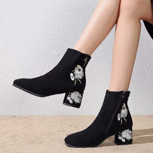 Women's Vintage Chunky Heel High Heel Embroidered Ankle Boots 21365798C