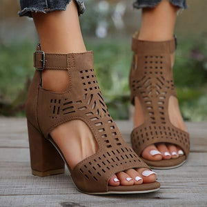 Women's Peep-Toe Cutout High Heel Sandals with Back Zipper 47999152C