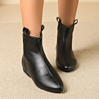 Women's Retro Pointed Toe Flat Short Boots 05502143S