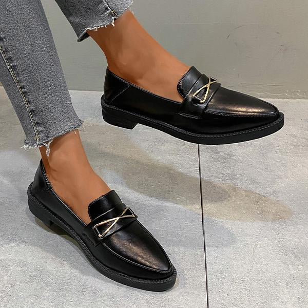 Women's Fashionable Metal Decorated Pointed Toe Loafers 03289124S