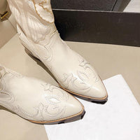 Women's Vintage Embroidered Pointed Toe Mid Boots 09798494C