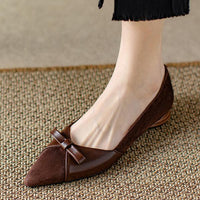 Women's Retro Low Heel Bowknot Pointed Toe Pumps 19513272S
