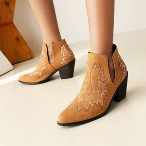 Women's Chunky Heel Pointed-Toe Western Ankle Boots 74610951C