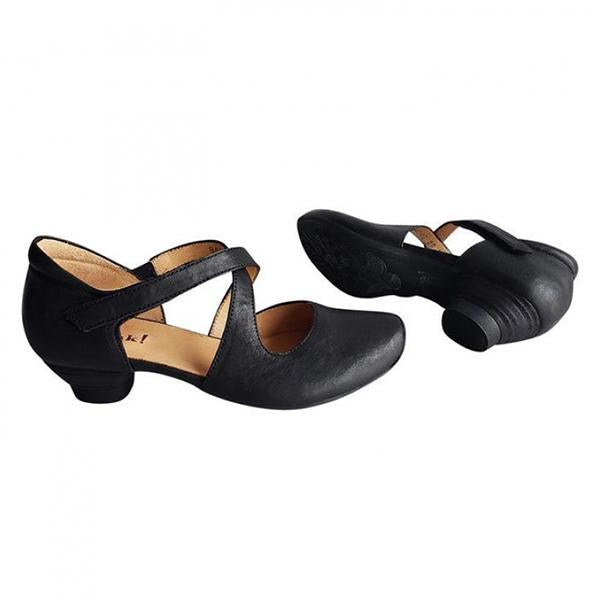 Women's Retro Pointed Toe Block Heel Sandals 55886576C