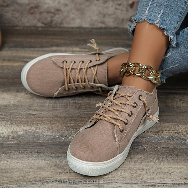 Women's Casual Flat Front Lace-Up Sneakers 66998779S