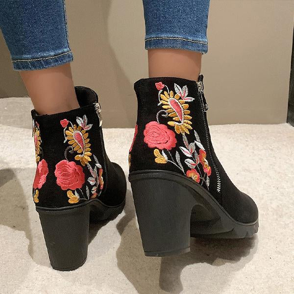 Women's Retro Embroidered Chunky Heel Short Boots 42146234S