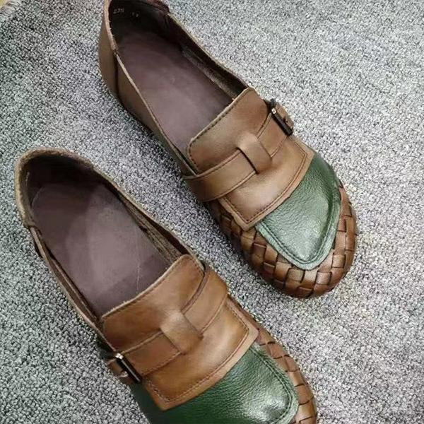 Women's Soft Sole Contrast Color Handmade Retro Flat Shoes 23956828C