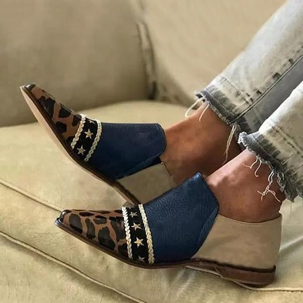 Women's Retro Star Leopard Pointed Toe Flats 35161422S