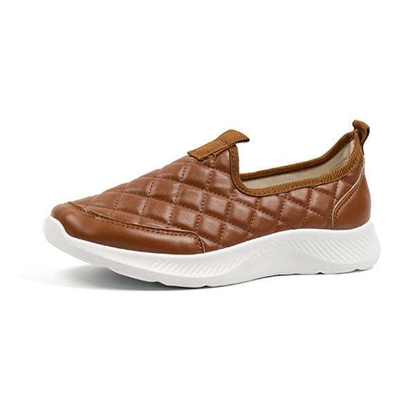 Women's Round Toe Slip On Flat Casual Rhombus Plaid Shoes 80106637C