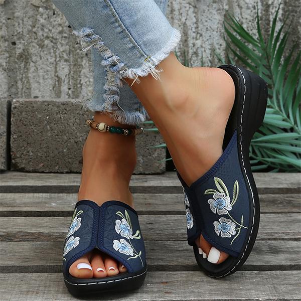 Women'S Wedge Vintage Embroidered Sandals And Slippers 33101189C